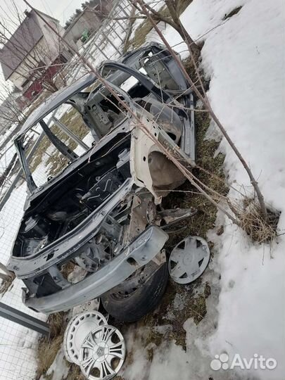 Кузов renault logan