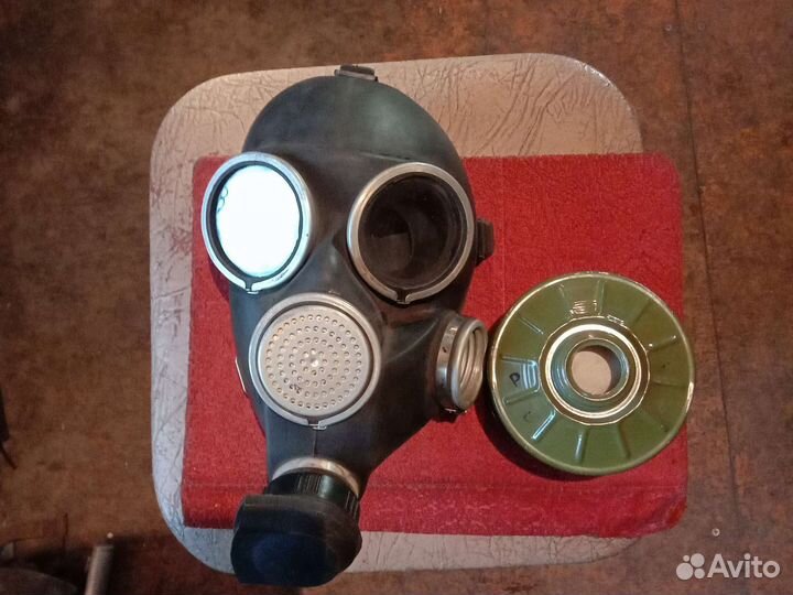 Противогаз