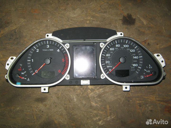 Панель приборов Audi A6 C6