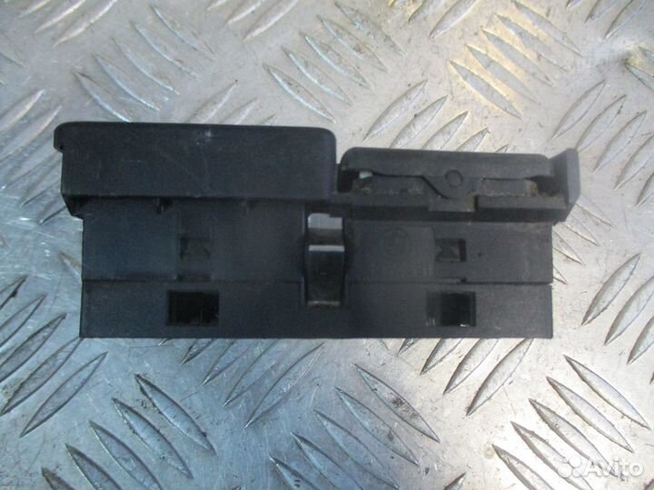 Кнопки электрических стеклоподъемников BMW 5 E34