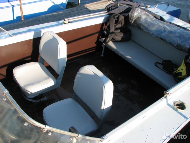 Катер Амур с мотором Honda 90