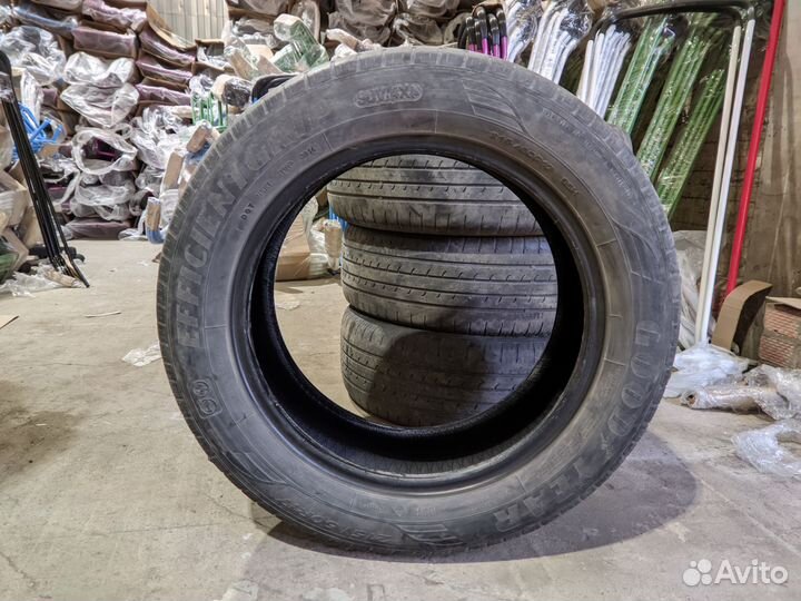 Goodyear EfficientGrip SUV 4x4 215/60 R17