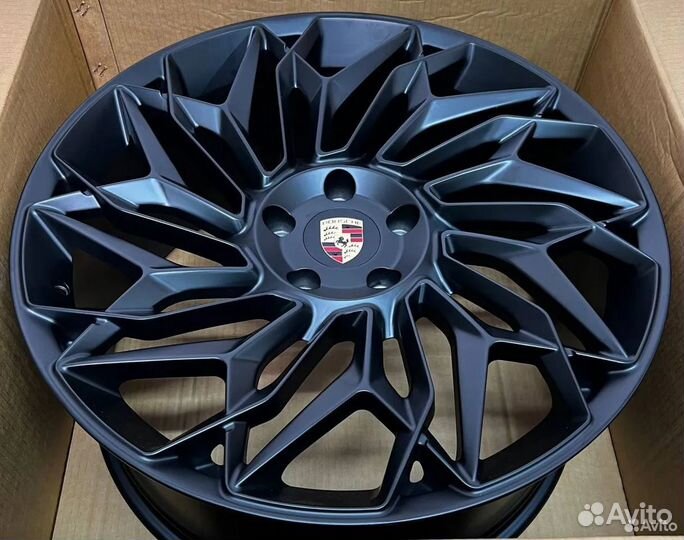 Кованые диски на Porsche Cayenne 3 Порше Кайен III