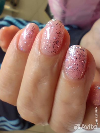 Маникюр гель-лак, наращивание в студии