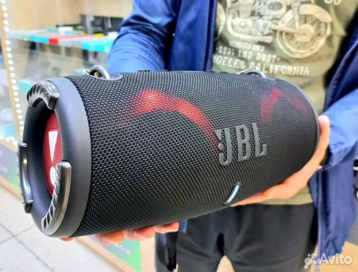 Портативная колонка jbl
