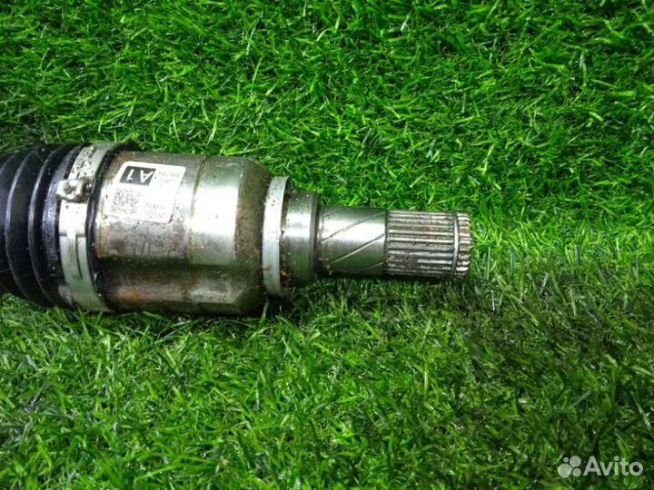 Привод передний правый Nissan Note SNE13 HR12DE