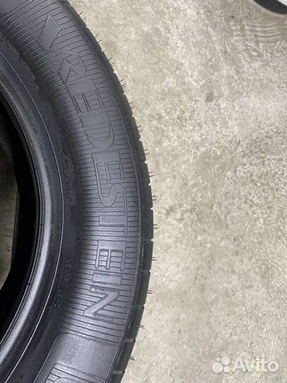 Vredestein SporTrac 5 215/60 R16