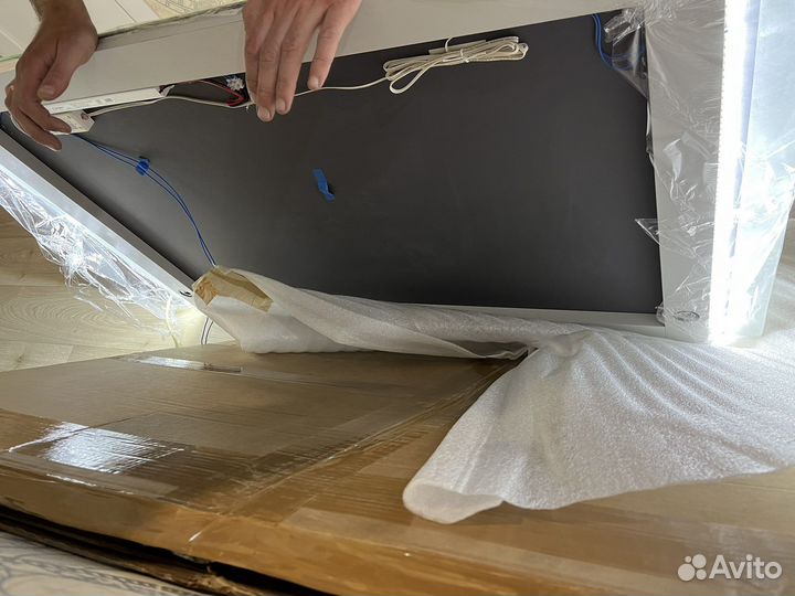 Зеркала новые любое