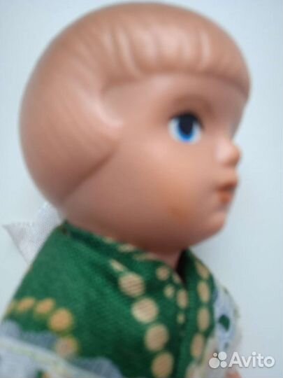 Кукла в немецком национальном костюме