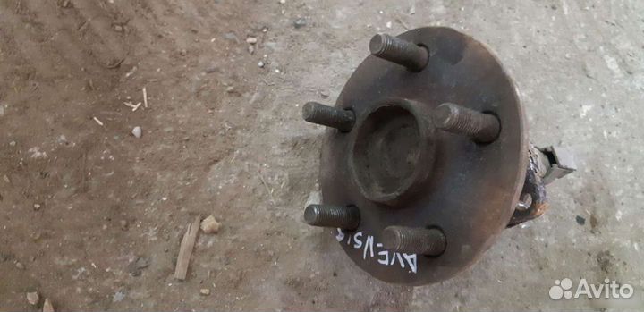 Ступица задняя Toyota Avensis AZT250 1AZ-FSE 2004