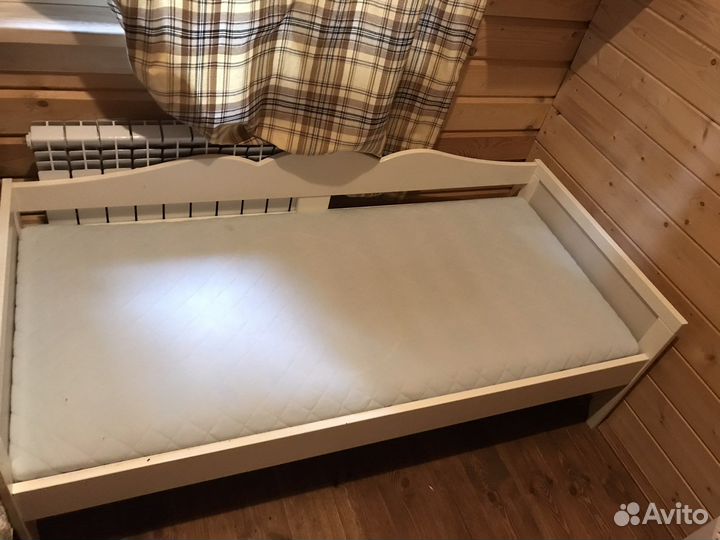 Кровать детская IKEA Hensvik