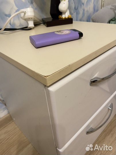 Тумба прикроватная