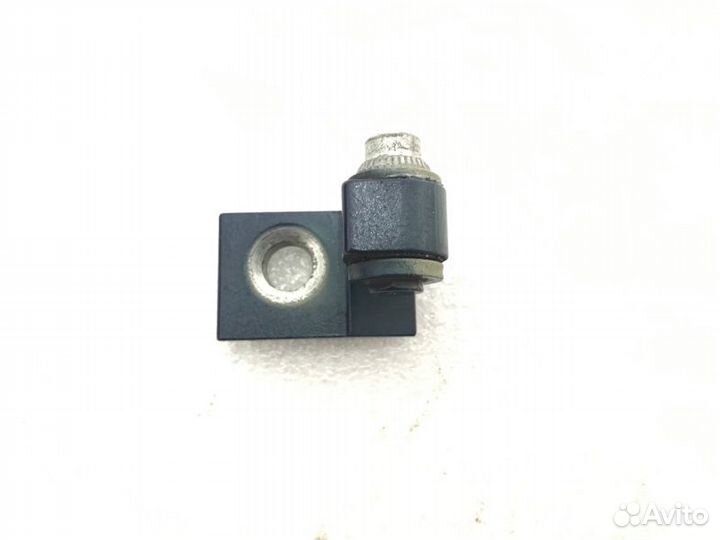 Петля двери передняя правая Bmw 1-Series F20 1.6I