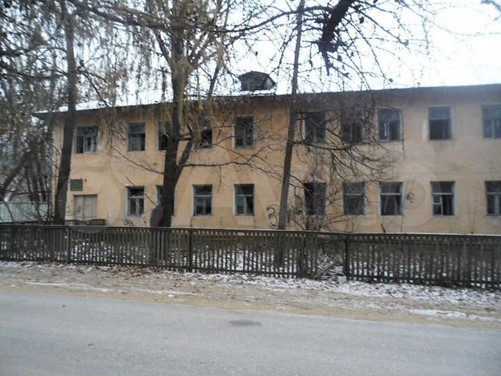 Здание, 631.6 м²