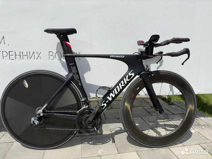 Шоссейный велосипед specialized