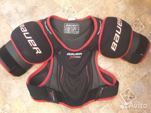 хоккейная детская авито. нагрудную защиту хоккеиста. хоккейная детская авито. хоккейная экипировка бауэр. комбинезон хоккейный.