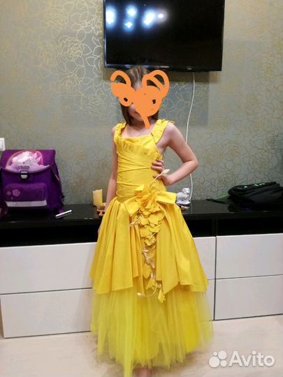 Вечернее платье на девочку 7-9 лет