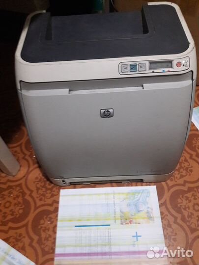 Продам цветной принтер HP 2600n