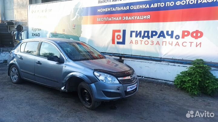 Корпус воздушного фильтра Opel Astra H 5834027. Дефект