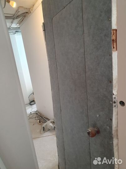 Дверь входная деревянная бу