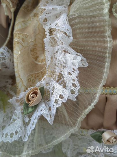 Кукла фарфоровая большая