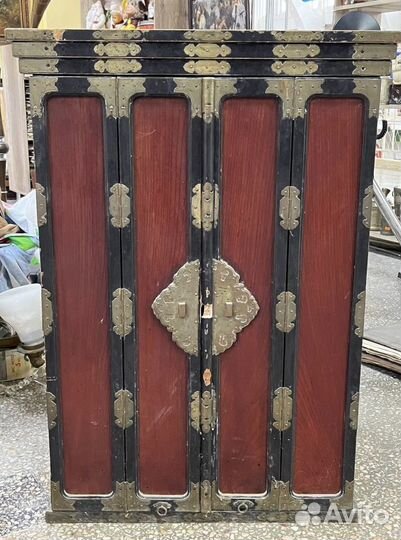 Старинный Буцудан, домашний алтарь Буддизм