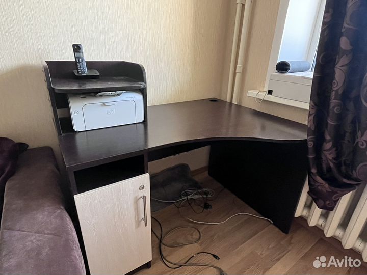 Компьютерный стол