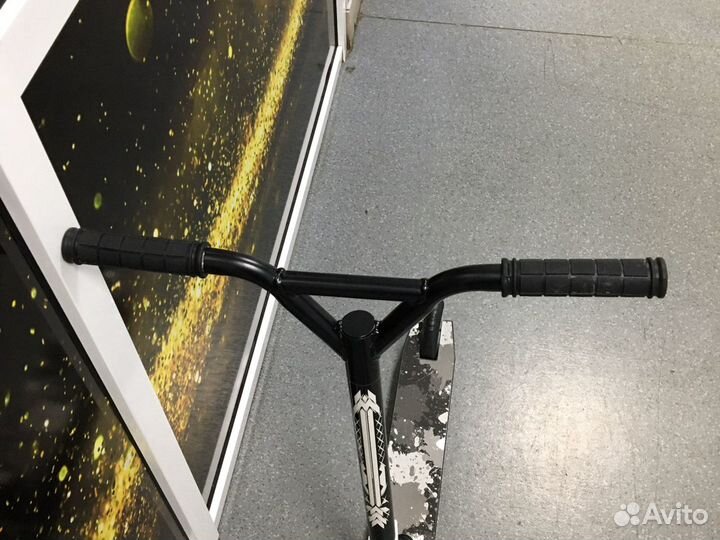 Самокат трюковой