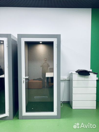 Шумоизоляционная кабина для переговоров