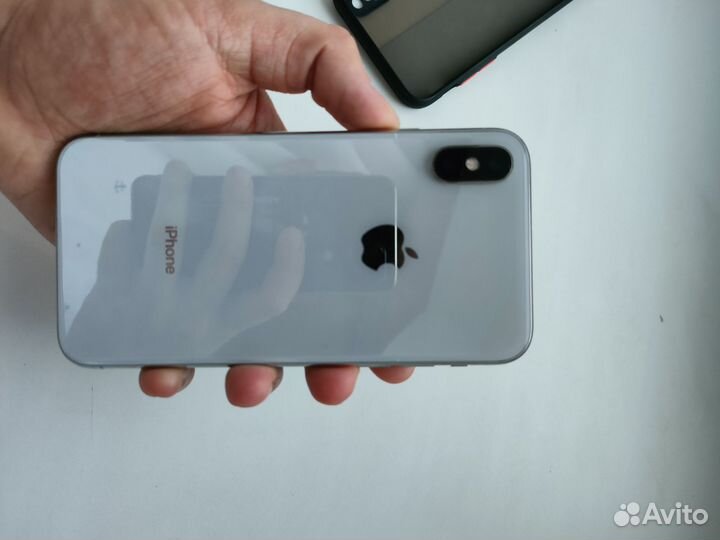 iPhone X, 64 ГБ