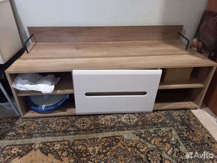 Тумба под телевизор