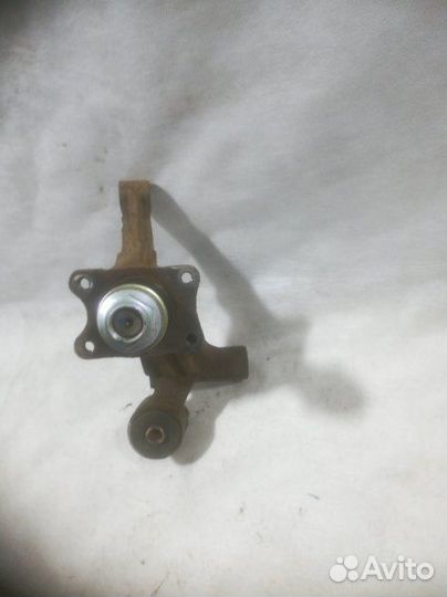 Кулак поворотный задний левый Hyundai Elantra 3