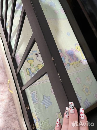 Кровать с маятником