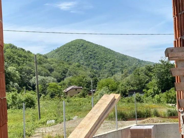 Участок 7 сот. (ИЖС)