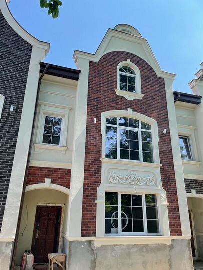 Таунхаус 190 м² на участке 2 сот.