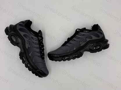 Кроссовки мужские nike air max tn plus, Красноярск