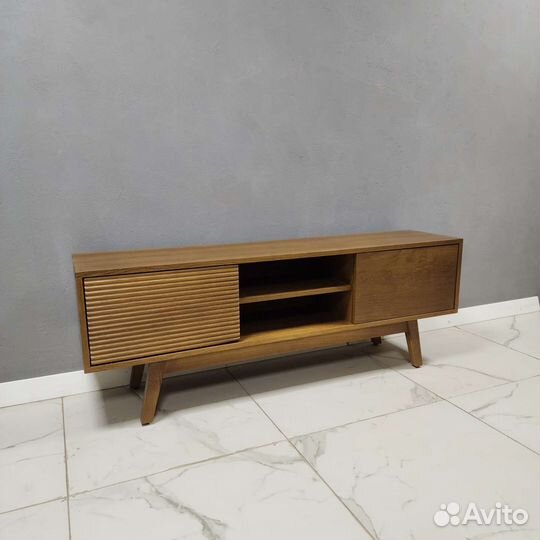 Тумба под телевизор