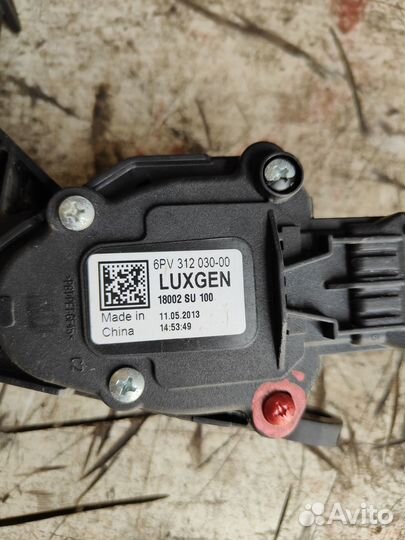 Luxgen 7 suv педаль газа
