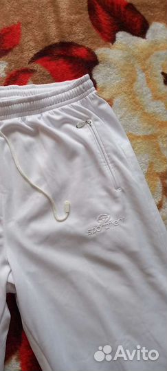 Спортивный костюм