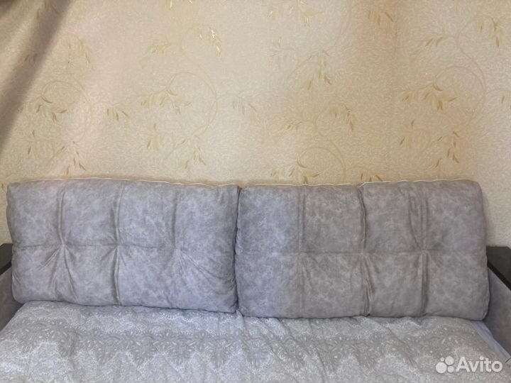 Подушки для дивана