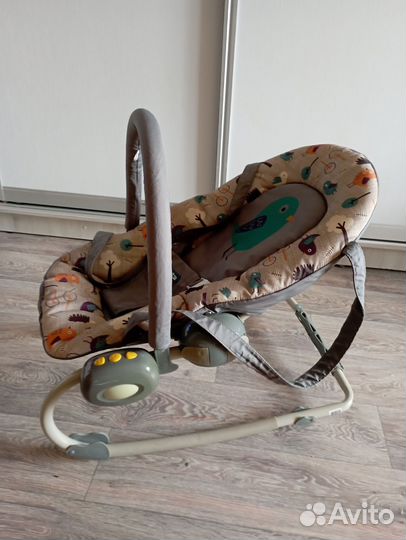 Шезлонг детский