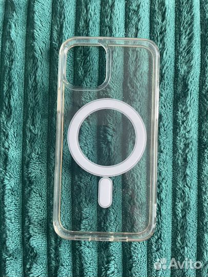 Чехол на iPhone 12