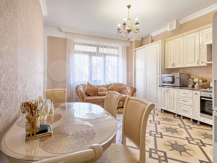 2-к. квартира, 65 м², 2/6 эт.