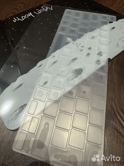Защитный чехол на MacBook pro 13 m1