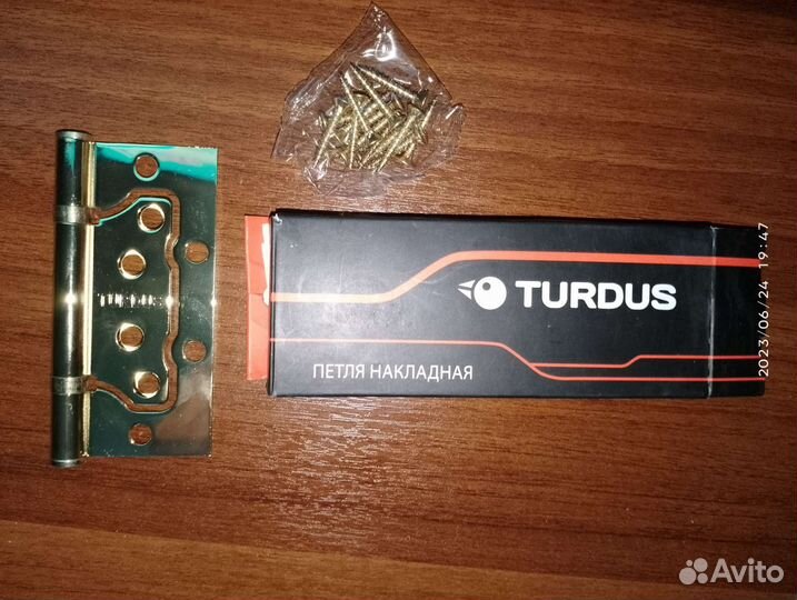 Петли бабочки без врезки новые,золото 2шт в наборе