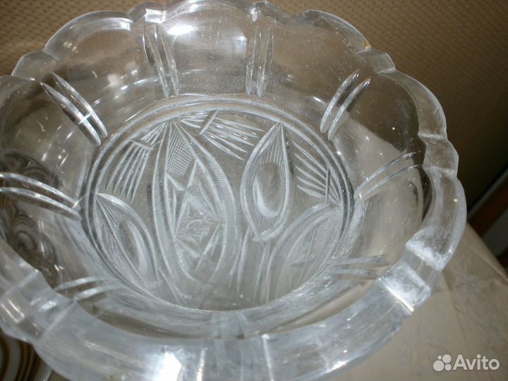 Ваза хрустальная (кубок)