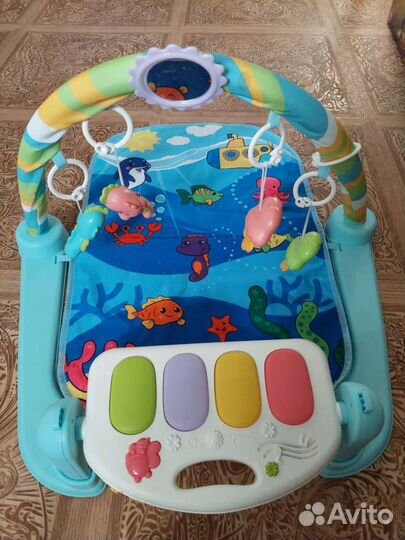 Развивающий коврик Жирафики с музыкальной панелью