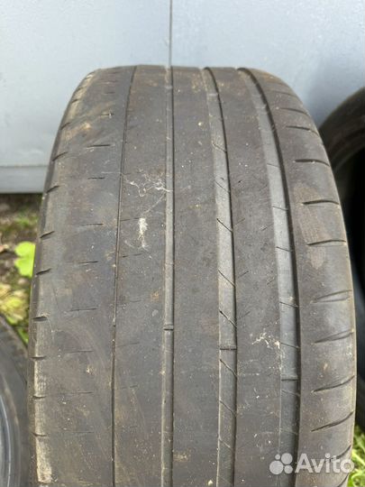 Michelin Pilot Sport 4 255/45 R20