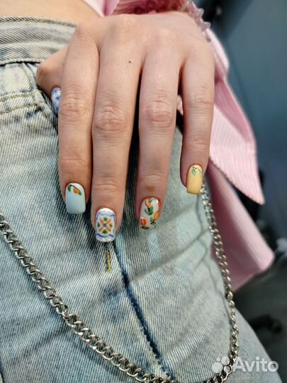 Маникюр и педикюр