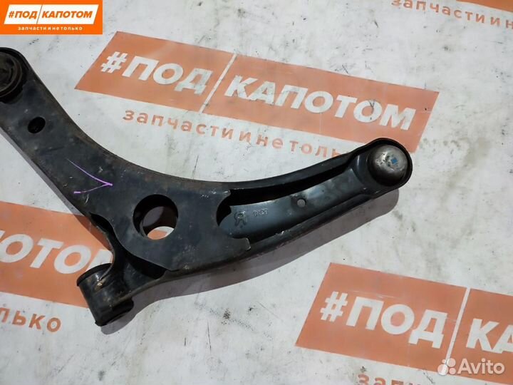 Рычаг правый нижний Mitsubishi Lancer 10 2008